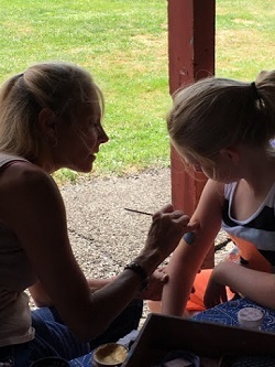 FACE PAINT
Children's picnic 2016
