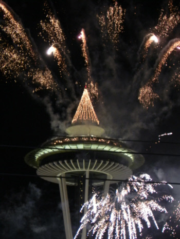 The Space Needle 2012 Fireworks from our Patio 