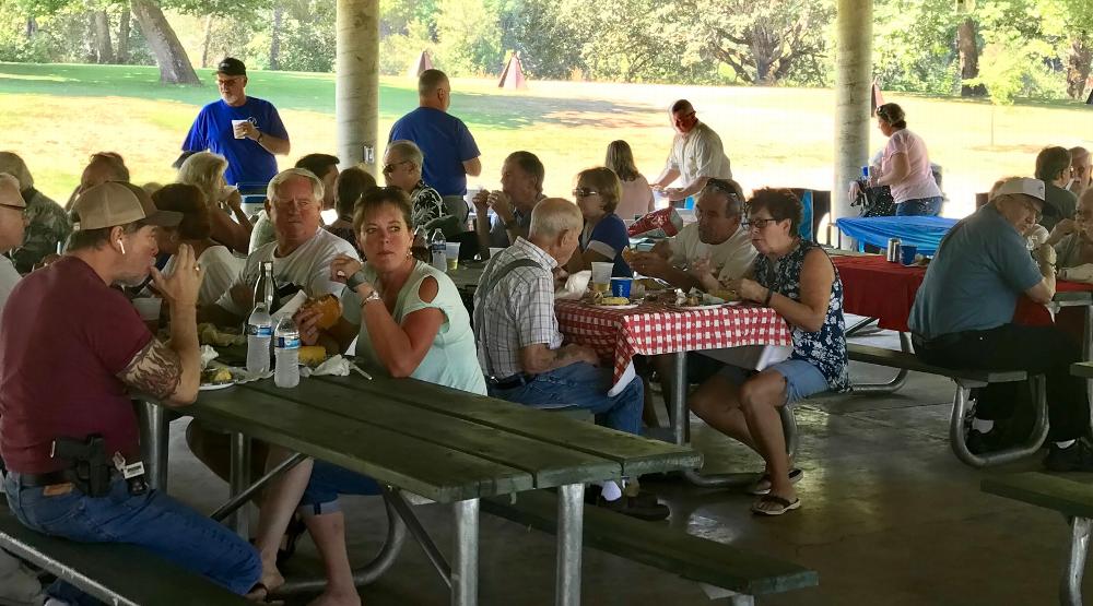 the crowd enjoying the picnic