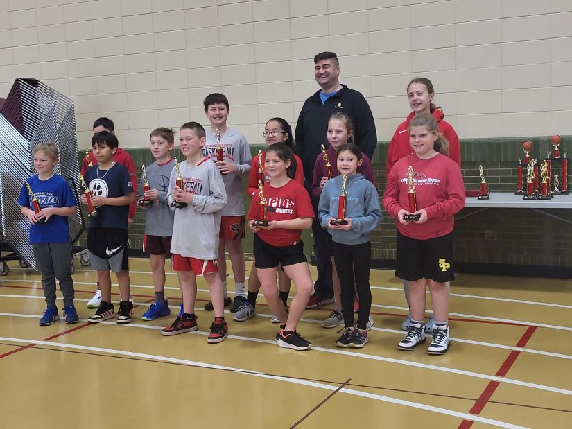 Hoop shoot participants spring 2024