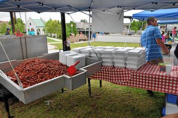 Crawfish coming off the big trailer mounted boiler and ready to eat. Compliments of Scott Rhymer and Crawfish X-Press !!