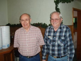 PER Don Hoyer and Trustee Fred Loser were the guys setting up and cleaning up at the Lobster Feed.