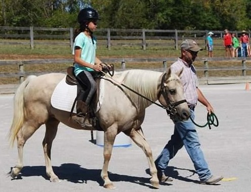 Riders and volunteers enjoyed a beautiful September day at the 2019 Leg Up Student Horse Show.