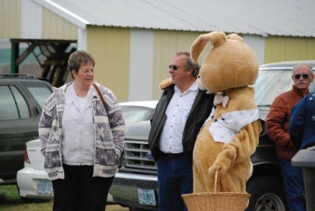 The Easter Bunny pays a visit to OSEA President Tim Deseve and wife Diane.