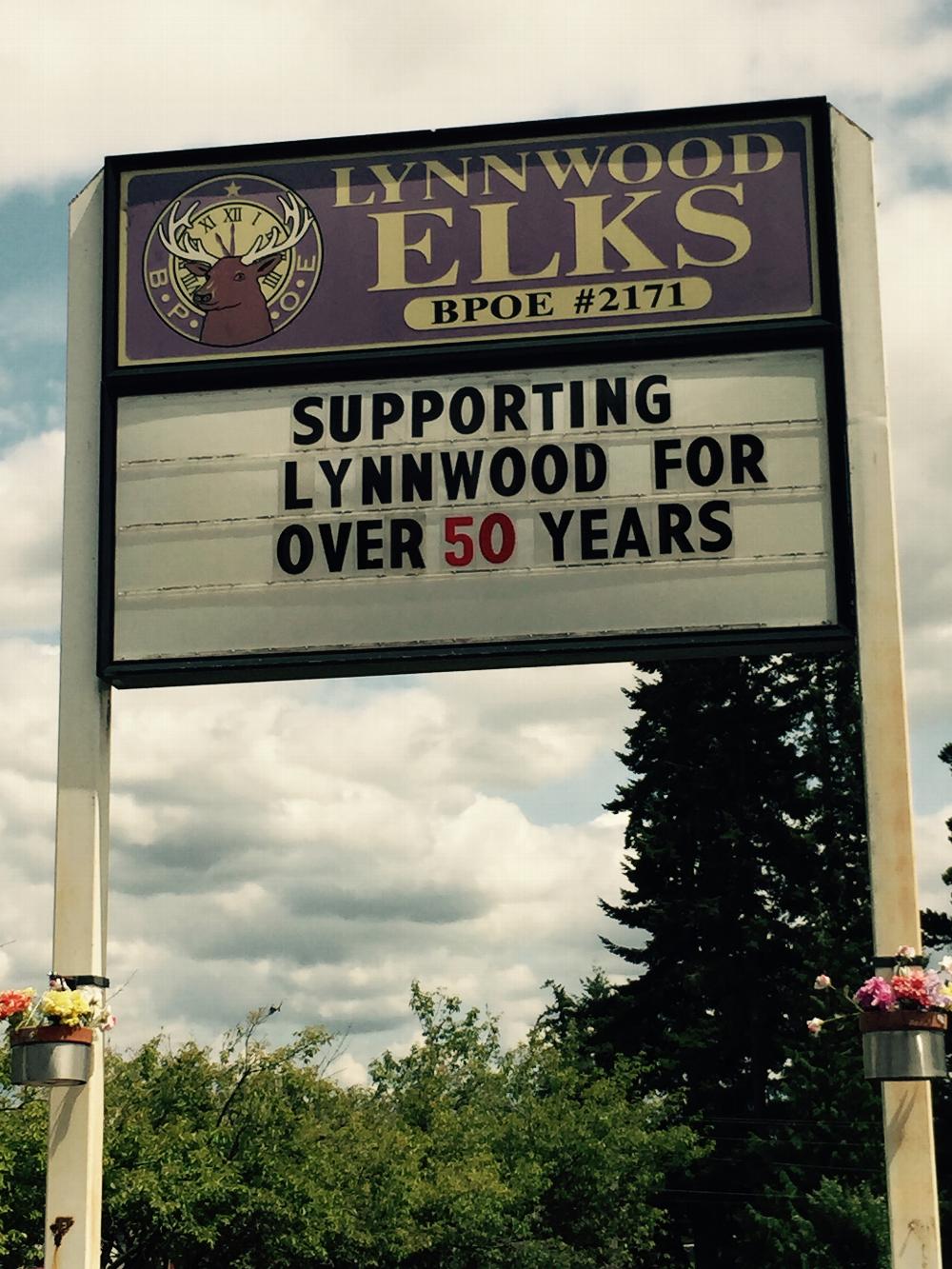 Lynnwood Elks sign July 2015